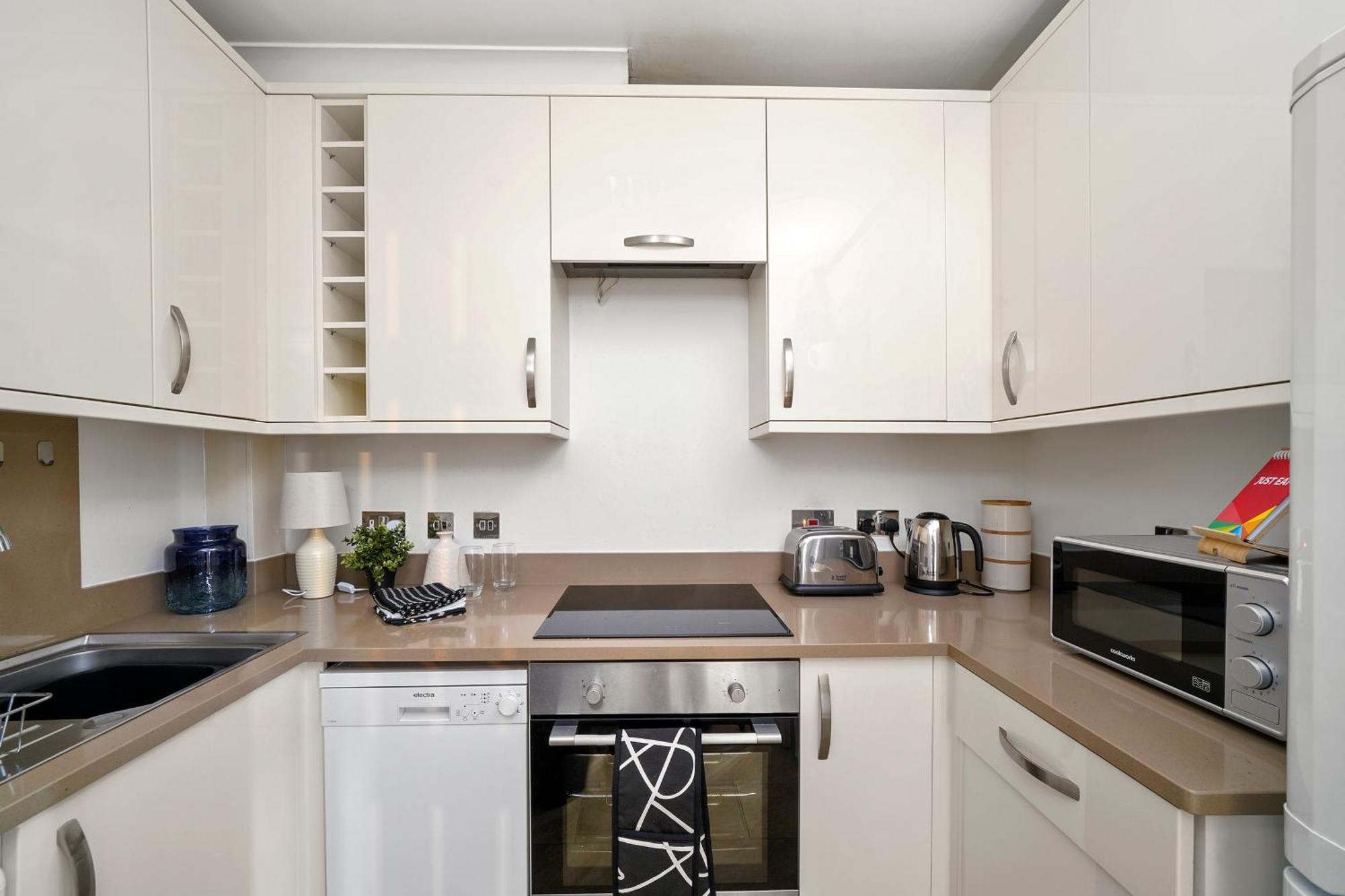 Delightful Flat In - Sleeps 6 * Londen